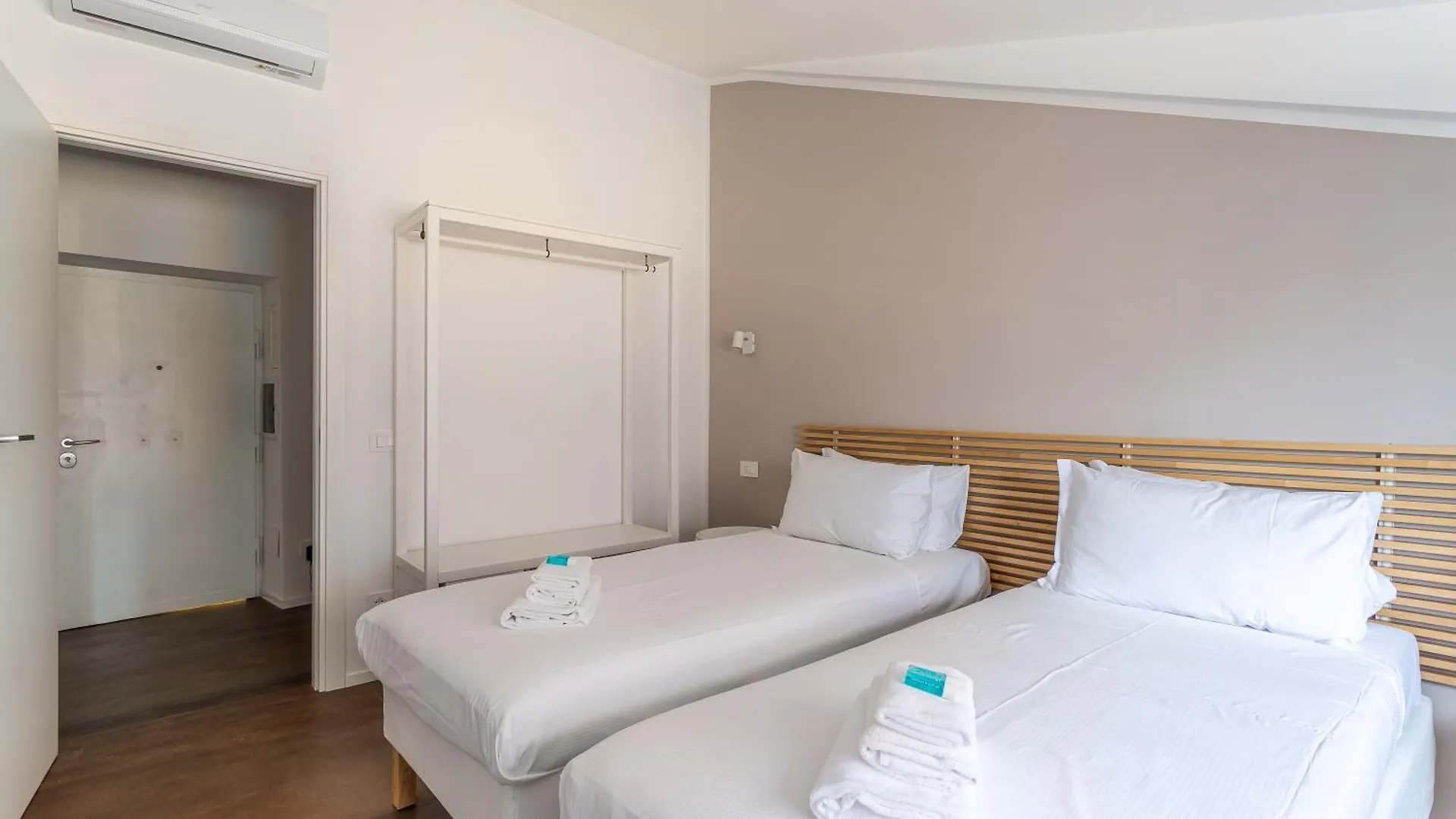 Iflat Bright Brand New 2-Bedroom Apt In Monti Rom Italien