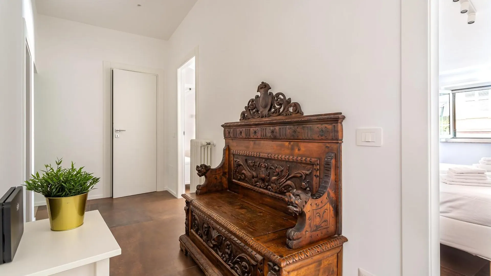 Iflat Bright Brand New 2-Bedroom Apt In Monti Rom Italien